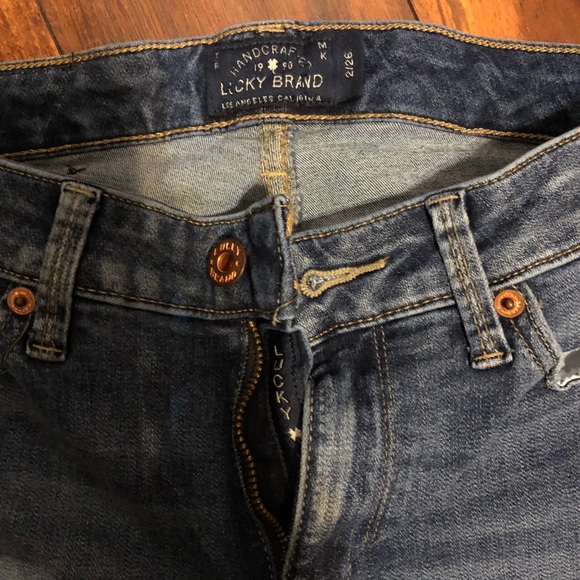 Lucky Brand Jeans - Picture 2 of 3